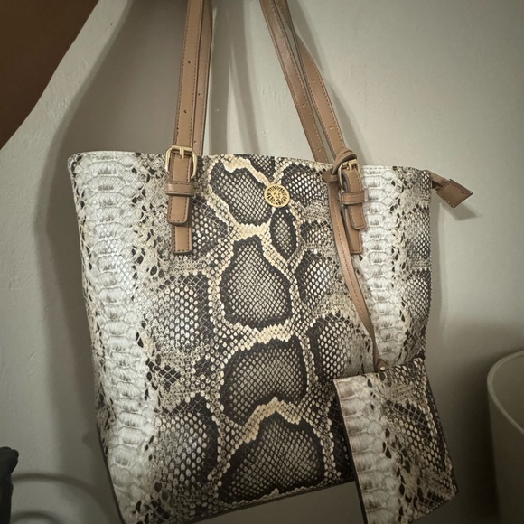 Anne Klein Snake Print Shoulder Bag with Tan Accents - Picture 1 of 6